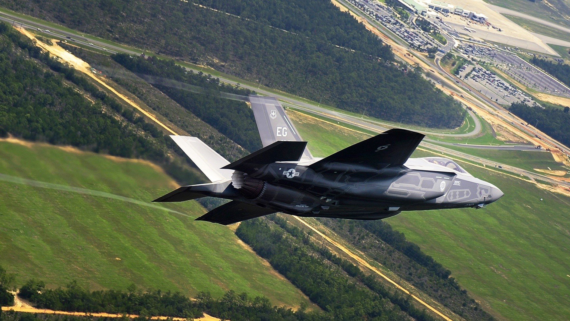 fb体育官网电脑版-开拓者主场遭爵士连胜，米切尔分大杀四方，开拓者米勒时刻