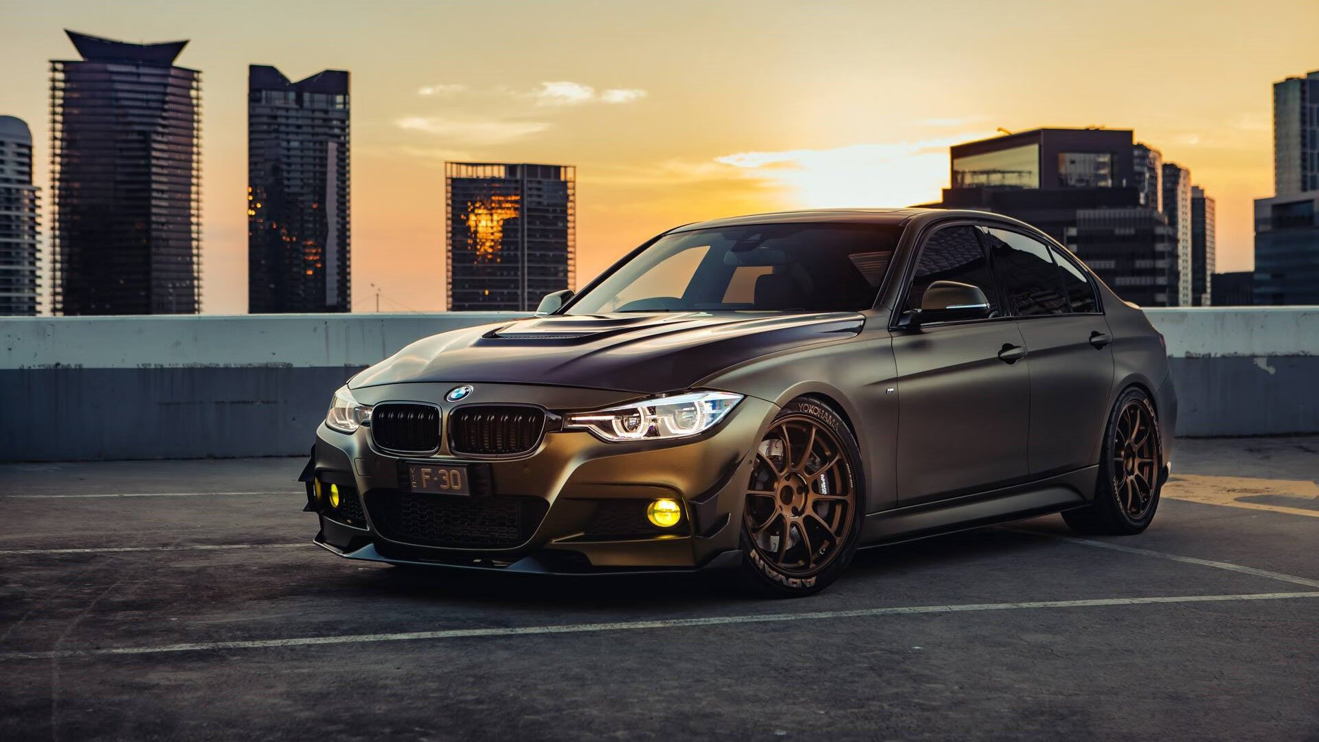 FB SPORTS-勒沃库森控球推进渗透对方防线，勒沃库森精选球员